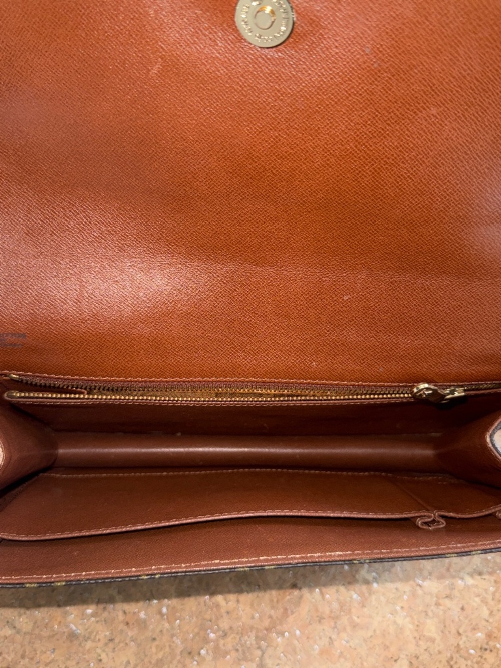 Louis Vuitton GM Pochette Dame Monogram Clutch (1987) - Picture 7 of 16